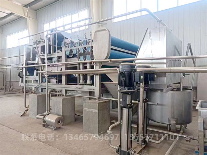果蔬帶式壓榨機(jī).jpg